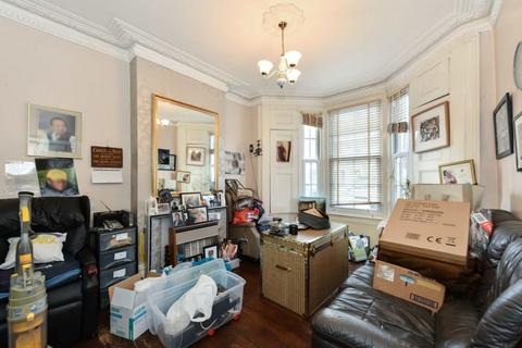 5 bedroom terraced house for sale, Brenthouse Road, London E9