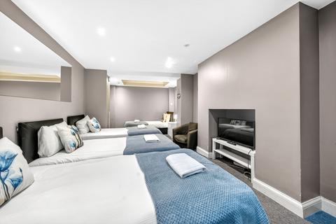 3 bedroom terraced house for sale, Swinton Street, London WC1X
