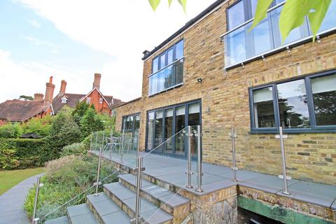 4 bedroom semi-detached house for sale, Kingswood Road, Shortlands, Bromley, BR2