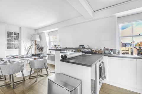 3 bedroom apartment to rent, Penthouse, Cadogan Square, SW1X