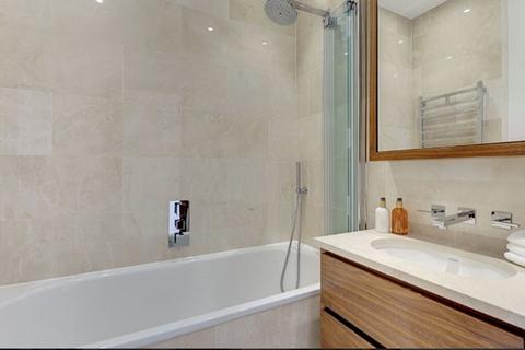 2 bedroom apartment to rent, Kensington Garden Sq, London