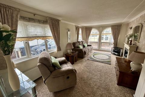 2 bedroom mobile home for sale, Woodbine Close, Waltham Abbey