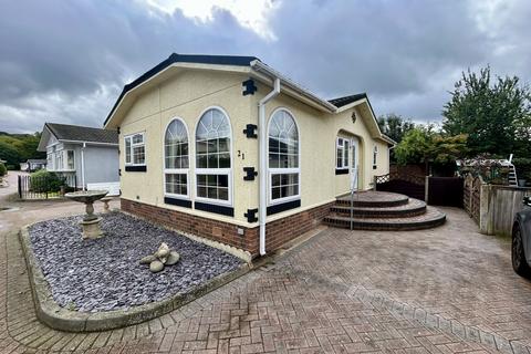 2 bedroom mobile home for sale, Woodbine Close, Waltham Abbey