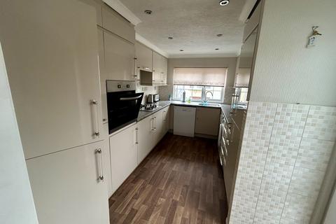 2 bedroom mobile home for sale, Woodbine Close, Waltham Abbey
