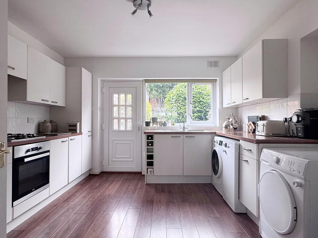 Fitted Kitchen