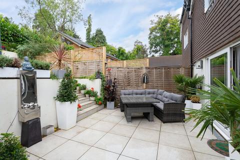undefined, Guildford Road, Westcott