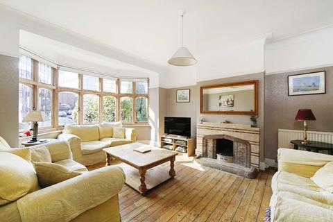 undefined, Woodbourne Avenue, London SW16
