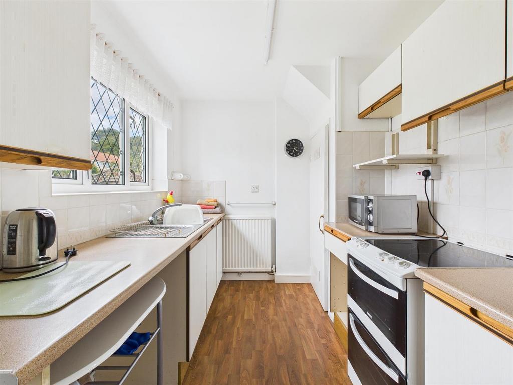 Kitchen: