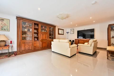 5 bedroom detached house for sale, Connaught Road, Brookwood, Woking, GU24