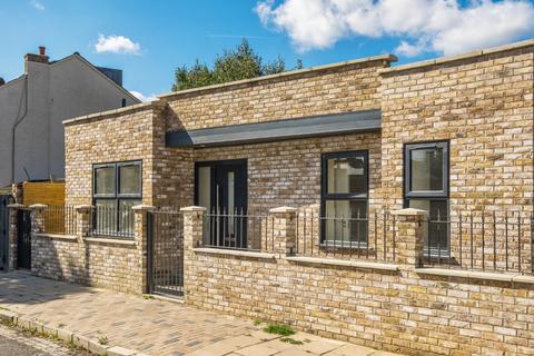 undefined, Angles Road, Streatham, London, SW16