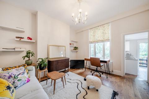 1 bedroom flat for sale, Pelham Road, Wimbledon, London, SW19