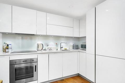 2 bedroom flat for sale, Eythorne Road, London, SW9