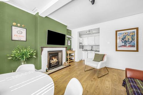 2 bedroom flat for sale, Denning Road, Hampstead Village, London