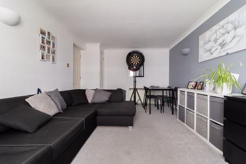 2 bedroom apartment for sale, Limpsfield Road, South Croydon