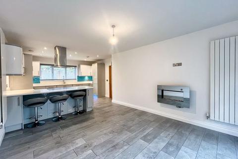 53 Tennant Grove, Neath, SA10 6ES