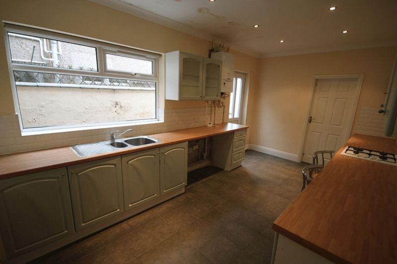 Kitchen (second...