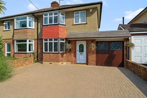 4 bedroom semi-detached house for sale, TRAFALGAR Avenue, Broxbourne, EN10