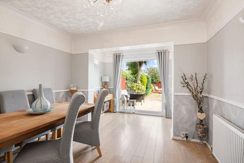 4 bedroom semi-detached house for sale, TRAFALGAR Avenue, Broxbourne, EN10