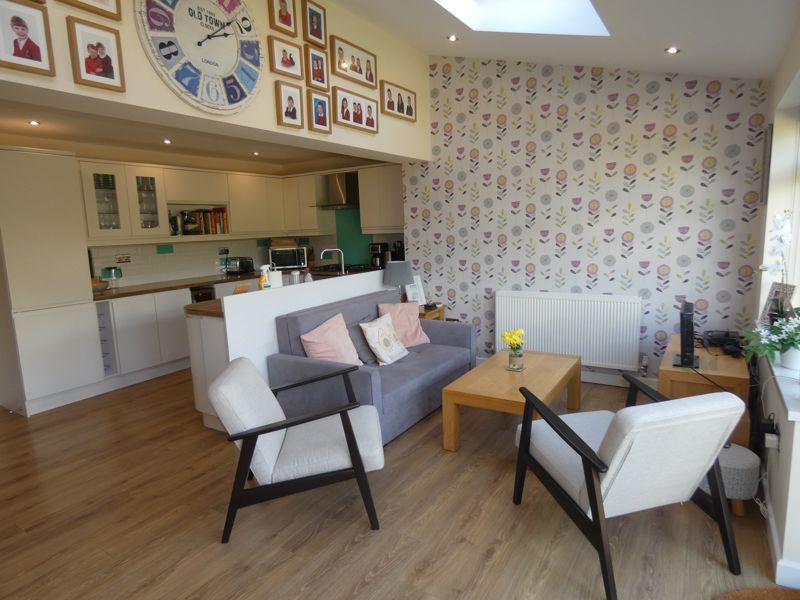 Diner/Kitchen