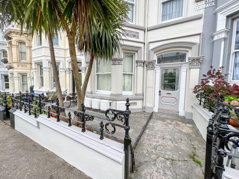 4 Clifton Terrace,