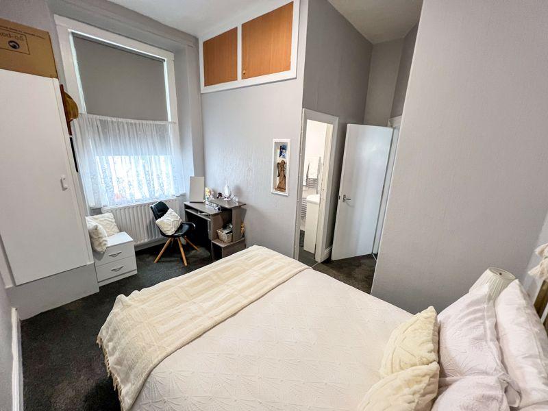 4 Clifton Terrace,