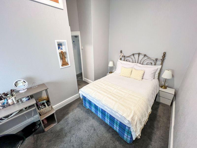 4 Clifton Terrace,
