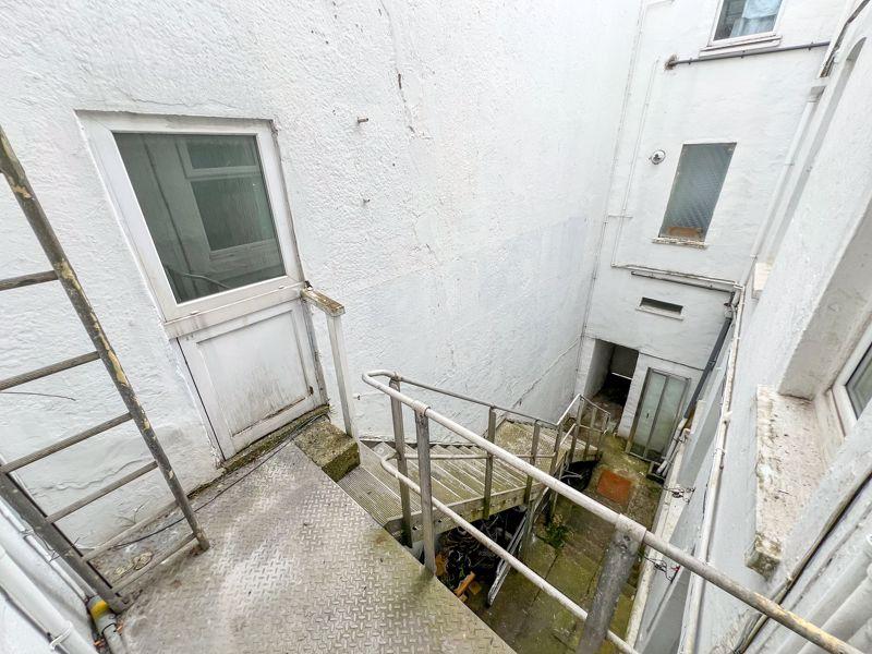 4 Clifton Terrace,