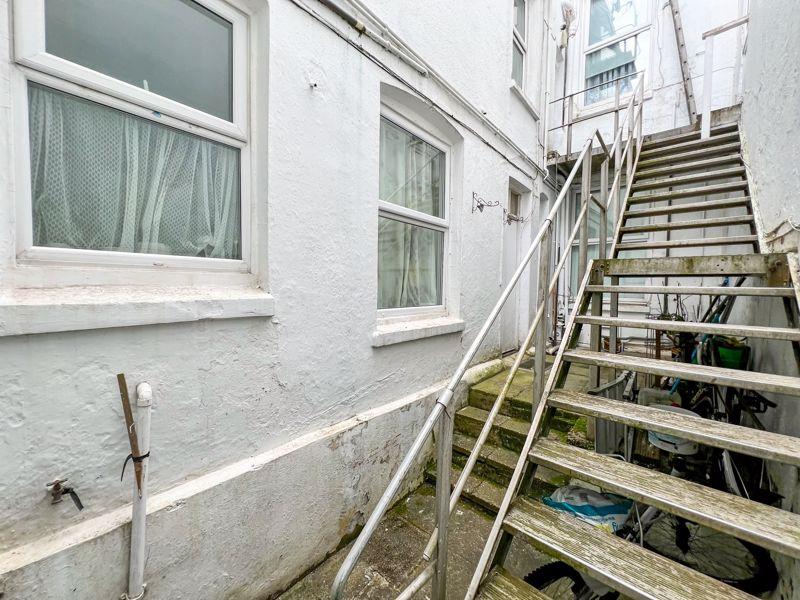 4 Clifton Terrace,