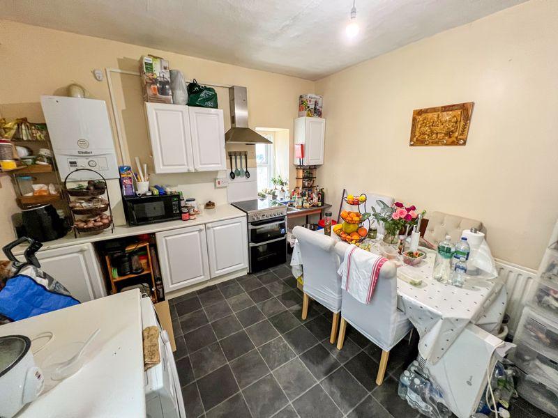 4 Clifton Terrace,