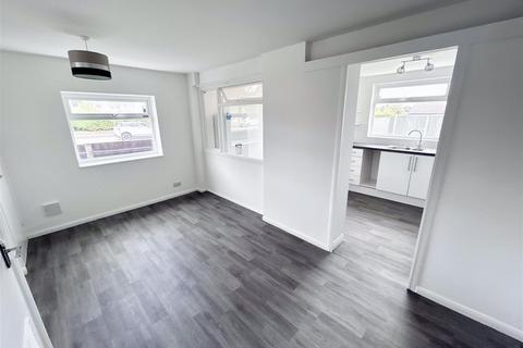 3 bedroom semi-detached house for sale, The Green, Cowes