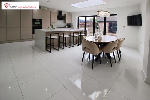 5 bedroom semi-detached house for sale, Ida Road, Walsall