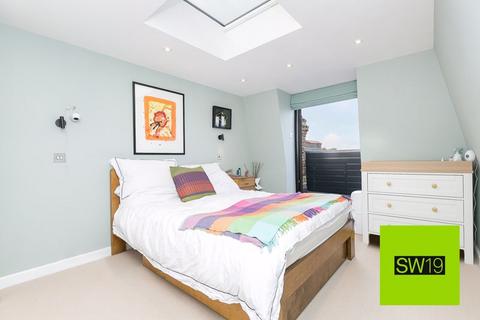 32 University Road, London, SW19 2BX