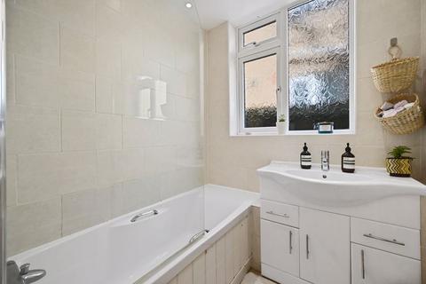 1 bedroom property for sale, Imperial Close, Harrow