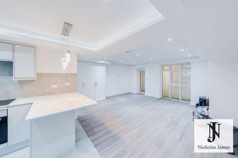 Studio to rent, Ferntower Road, Highbury, London, N5 2JG