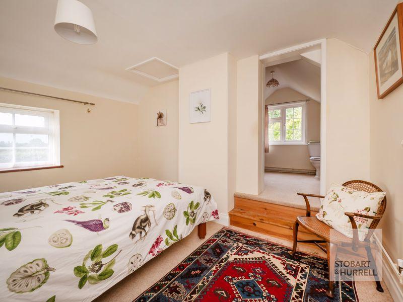 Bedroom To En-Suite