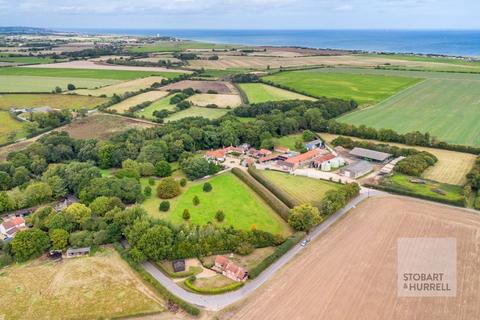 4 bedroom detached house for sale, Heath Road, Norwich NR12