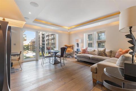 2 bedroom flat for sale, Regatta Lane, W6