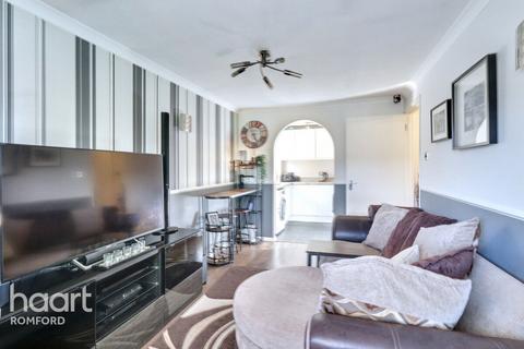 undefined, Holland Close, Romford, RM7 7RN