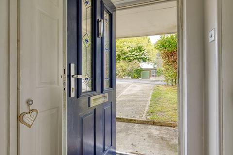 undefined, Brue Avenue, Bruton BA10