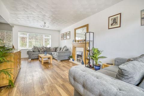 undefined, Brue Avenue, Bruton BA10