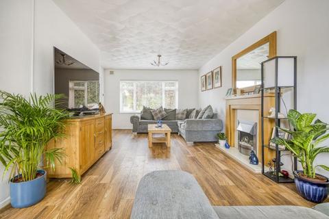 undefined, Brue Avenue, Bruton BA10
