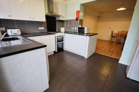 5 bedroom terraced house for sale, Riggs Gardens, Bournemouth BH11
