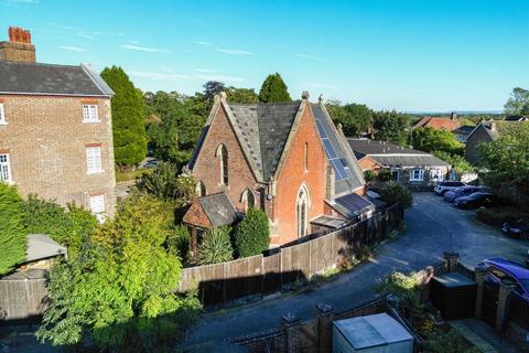 undefined, Chapelfields, Cuckfield, RH17