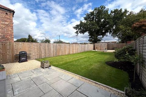 3 bedroom semi-detached house for sale, Crofton Avenue, Altrincham WA15