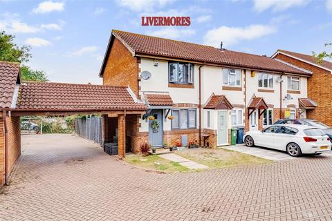 2 bedroom end of terrace house for sale, Chatsworth Road, Dartford
