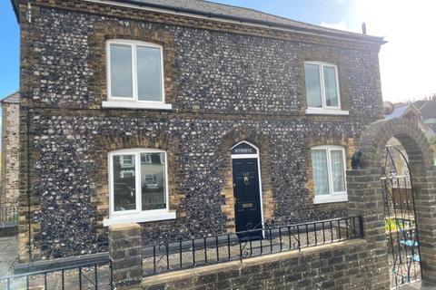 London Road, Dover, Kent, CT17