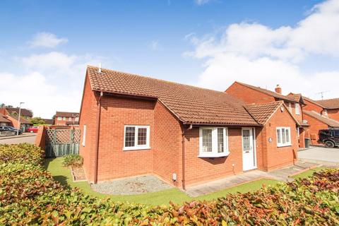 3 bedroom detached bungalow for sale, Hollies Walk, Bedford MK43