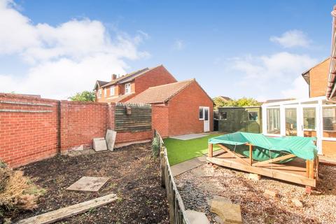 3 bedroom detached bungalow for sale, Hollies Walk, Bedford MK43