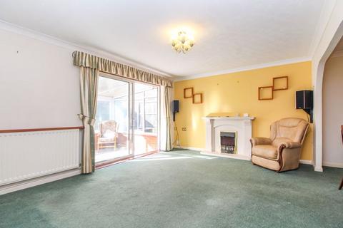 3 bedroom detached bungalow for sale, Hollies Walk, Bedford MK43