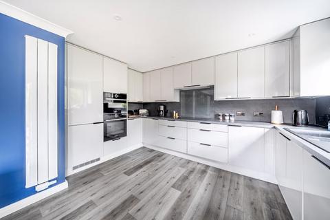 6 bedroom detached house for sale, Summerfield Drive, Bedford MK43